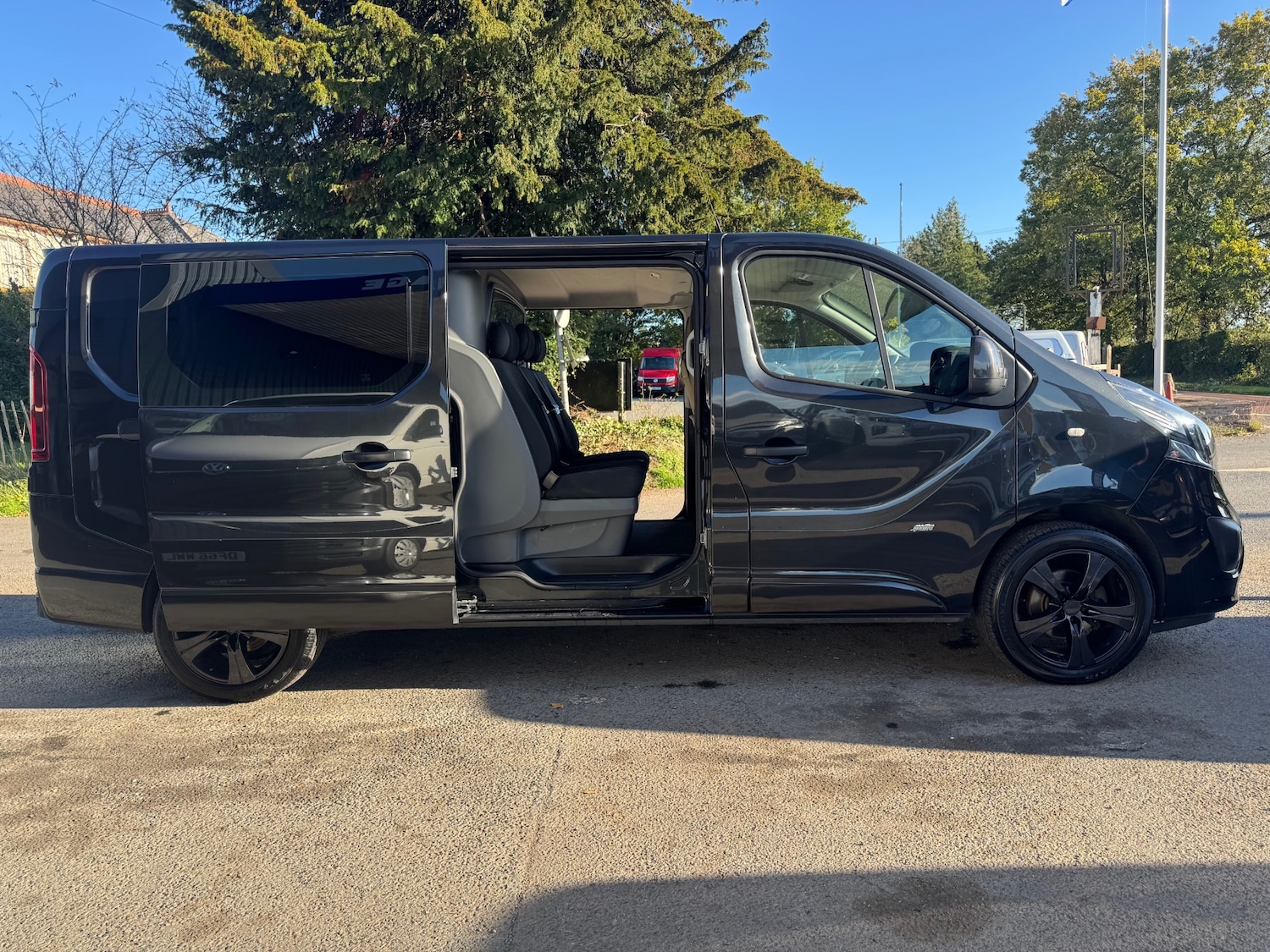 Used Vauxhall Vivaro 2015 for sale - 75988203: Photo 9