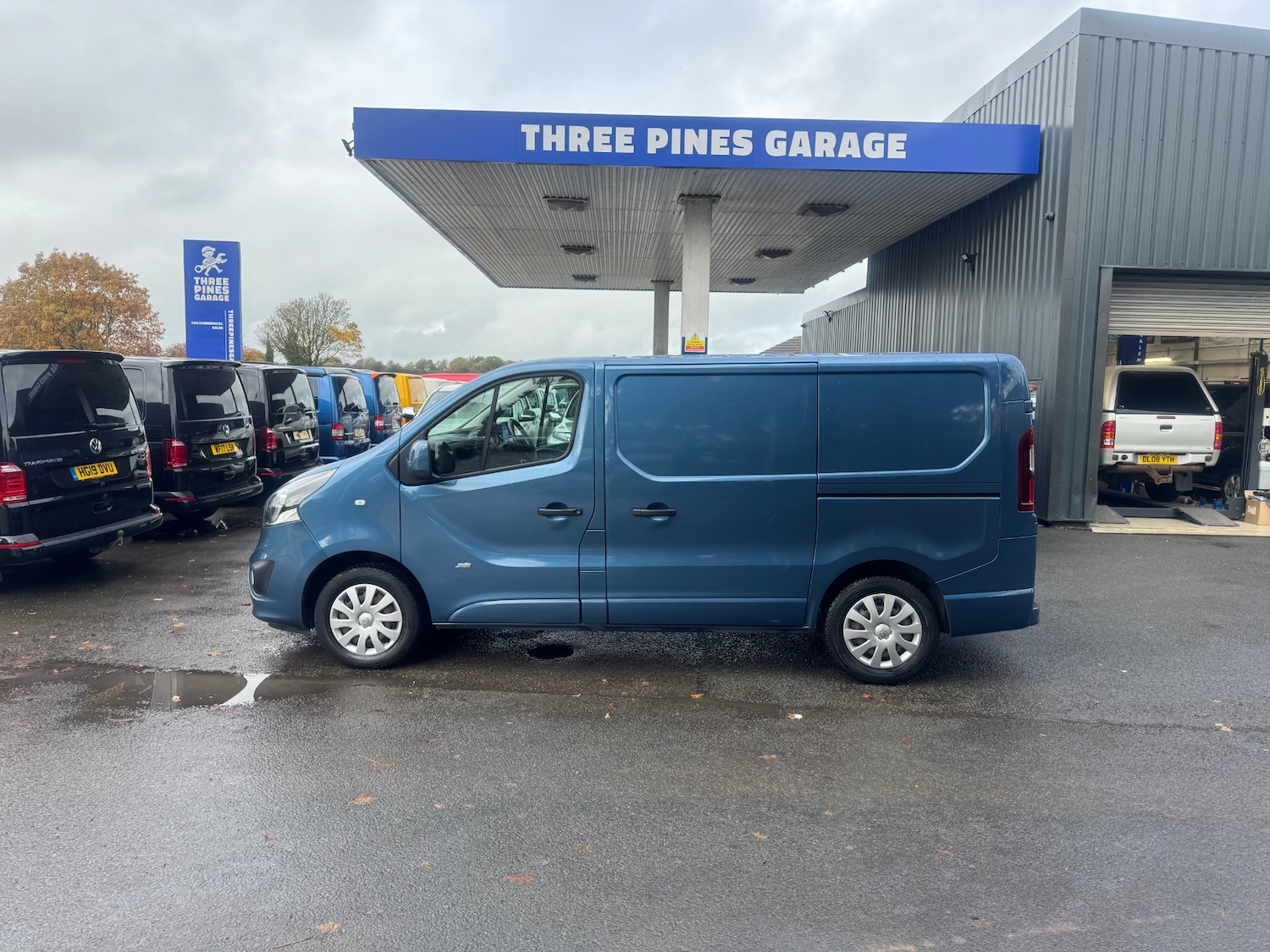Used Vauxhall Vivaro 2017 for sale - 76231053: Photo 1
