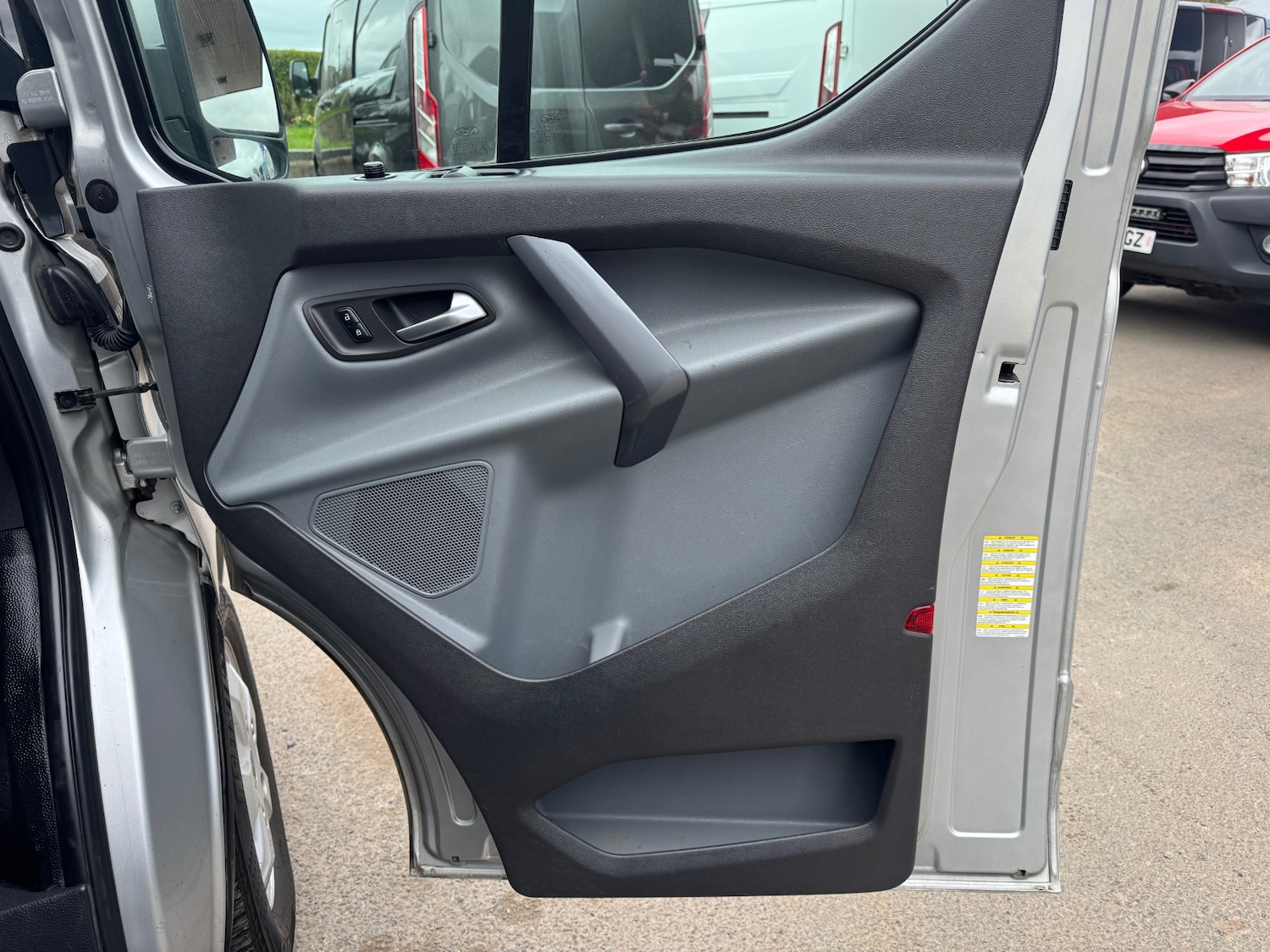 Used Ford Transit Custom 2015 for sale - 77821968: Photo 21