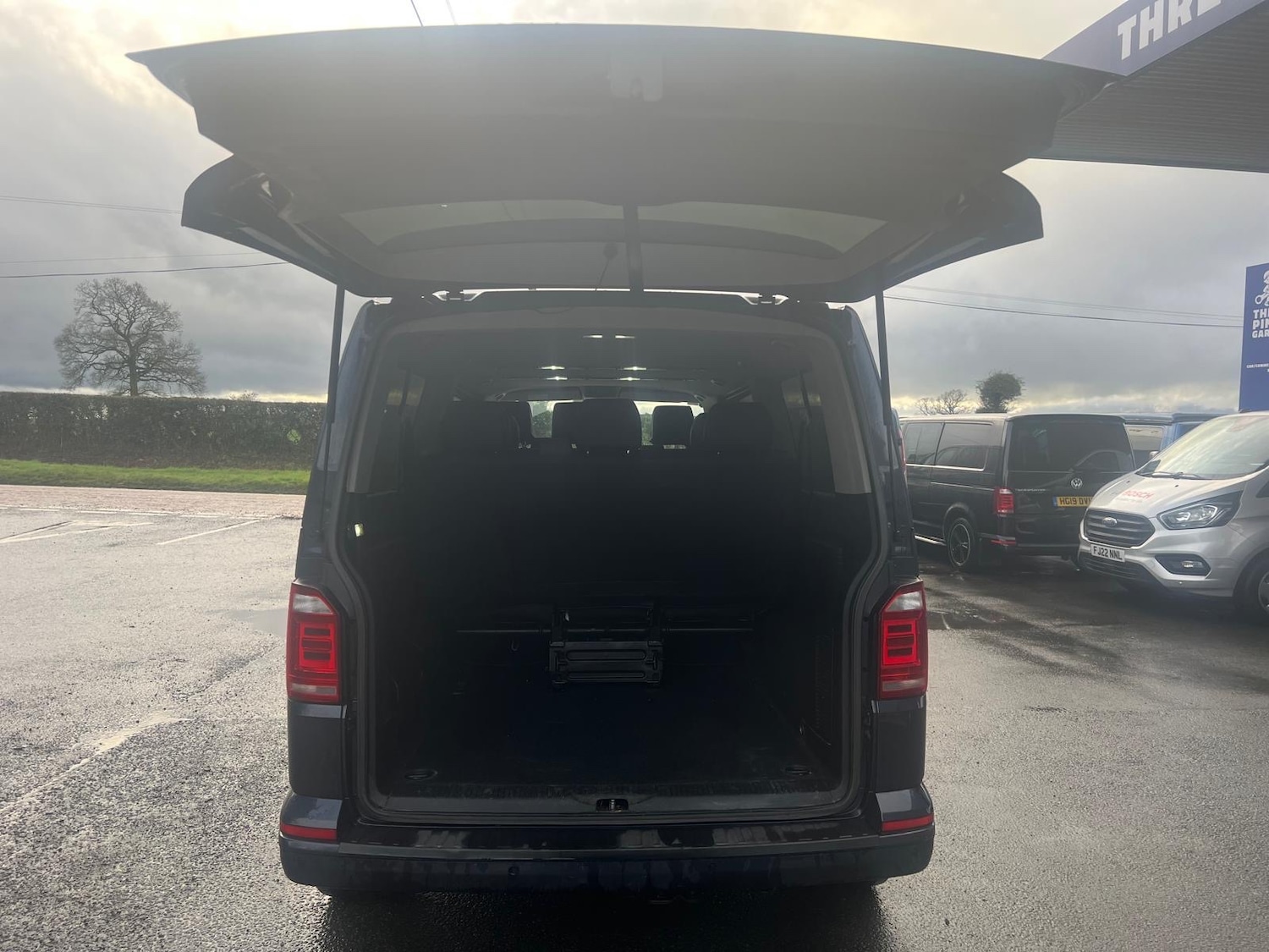 Used Volkswagen Transporter Shuttle 2016 for sale - 76845973: Photo 10