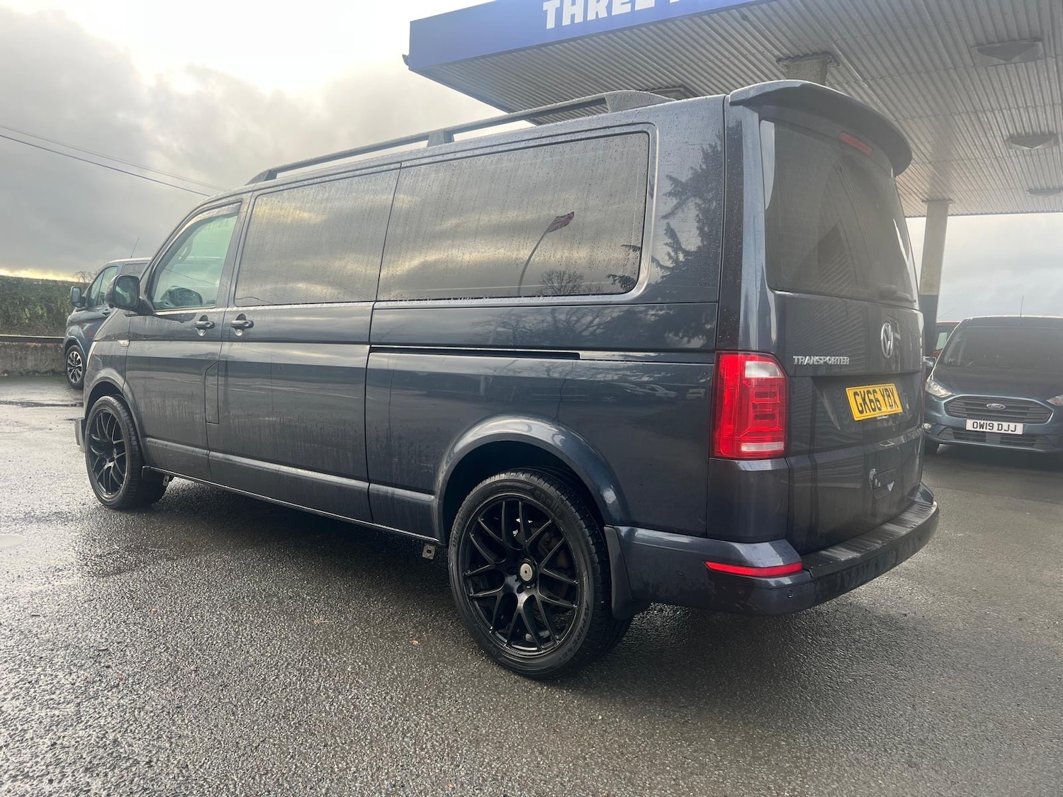 Used Volkswagen Transporter Shuttle 2016 for sale - 76845973: Photo 2