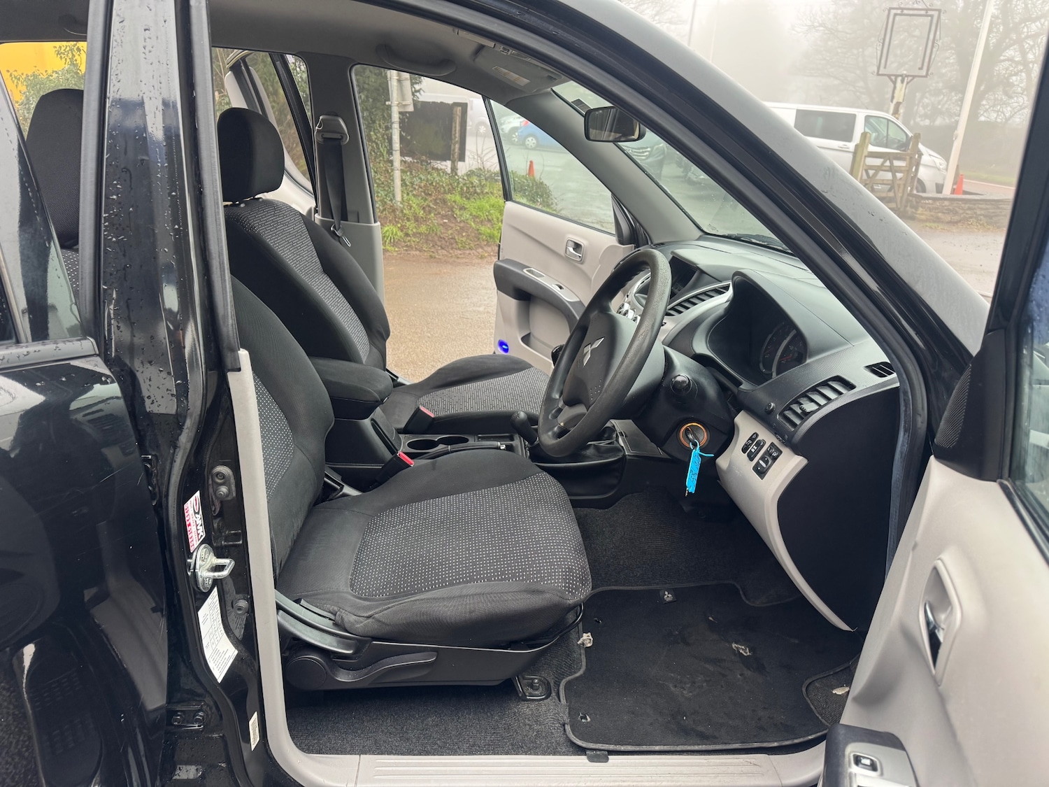 Used Mitsubishi L200 2010 for sale - 77129781: Photo 9