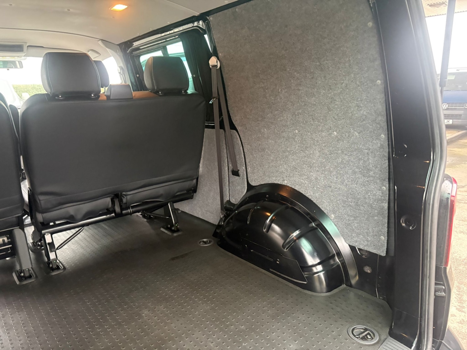 Used Volkswagen Transporter 2010 for sale - 77002296: Photo 18