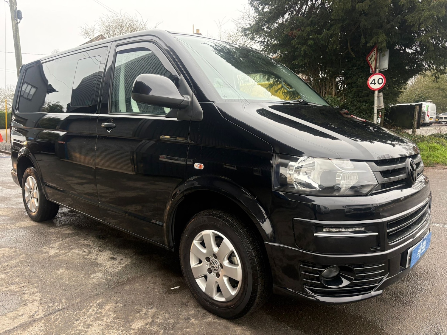 Used Volkswagen Transporter 2010 for sale - 77002296: Photo 4