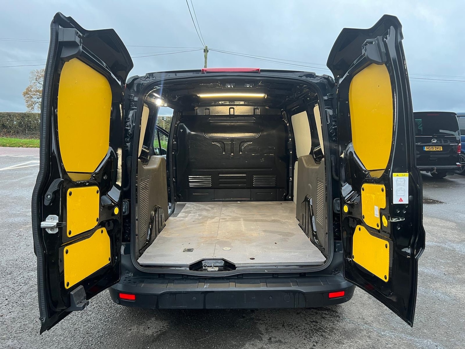 Used Ford Transit Connect 2020 for sale - 76455580: Photo 19