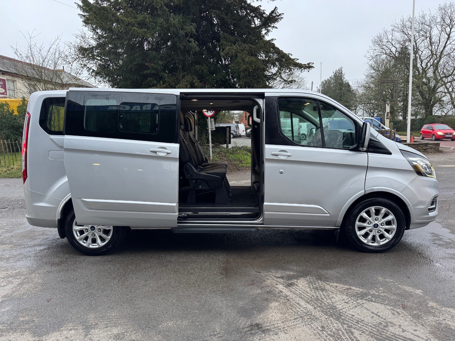 Used Ford Tourneo Custom 2018 for sale - 77303451: Photo 9