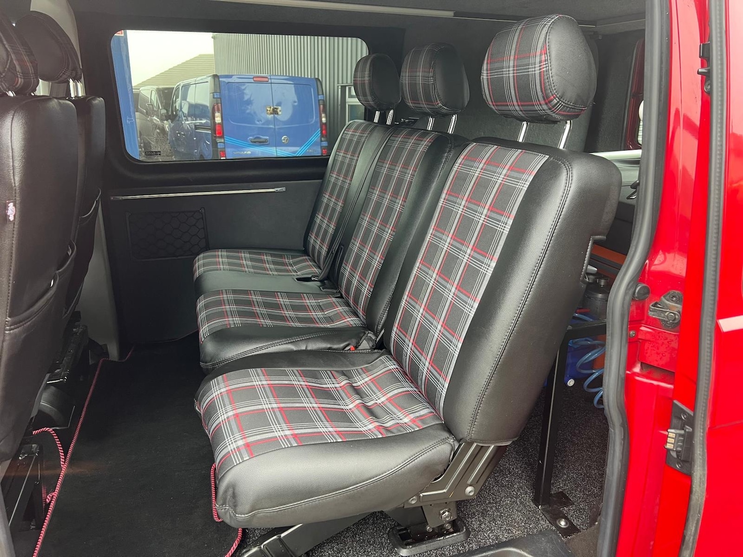 Used Volkswagen Transporter 2010 for sale - 77801948: Photo 11