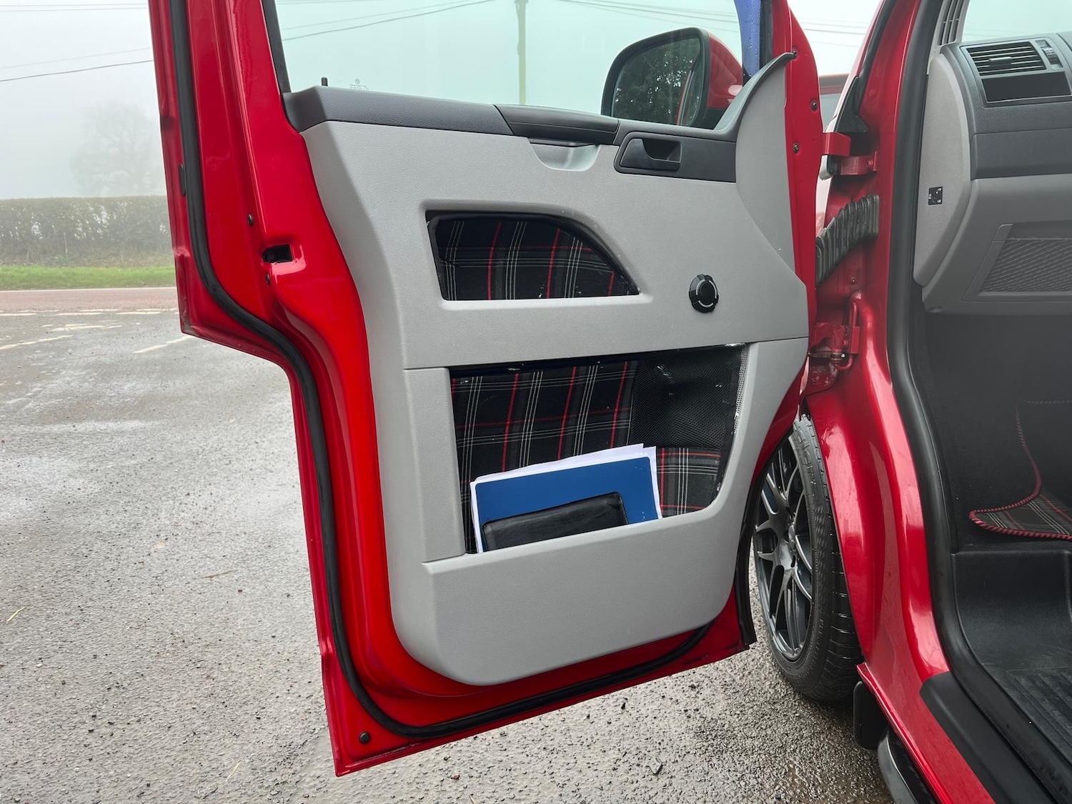 Used Volkswagen Transporter 2010 for sale - 77801948: Photo 9