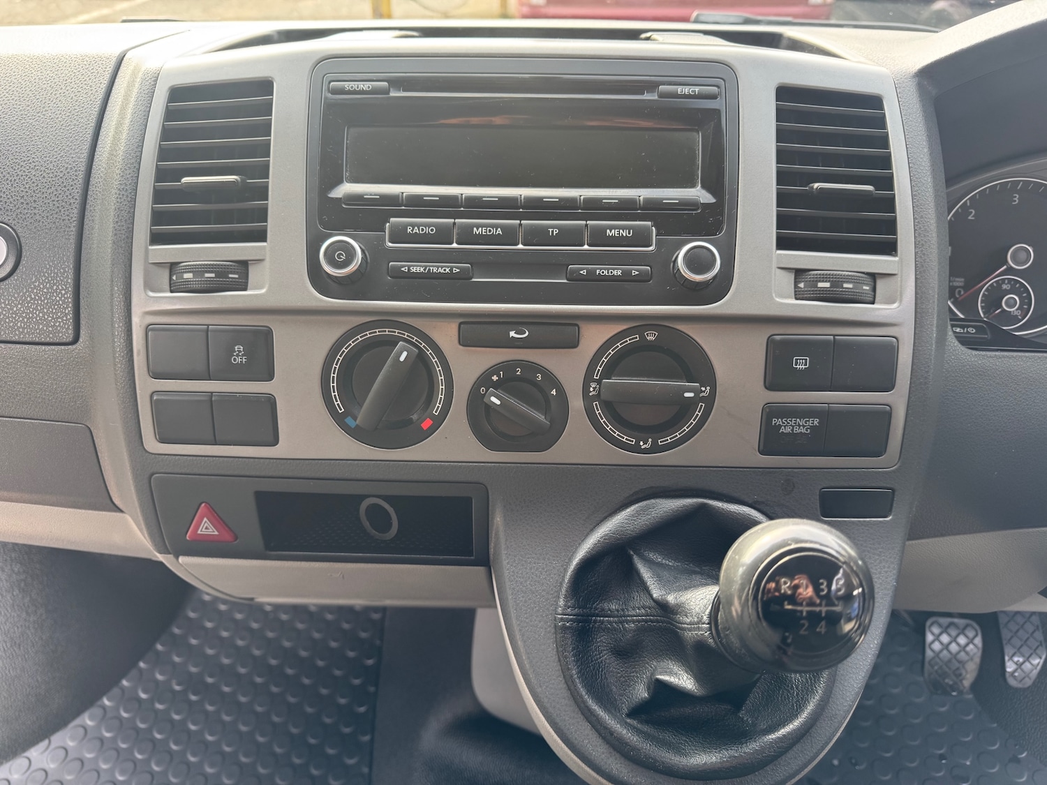 Used Volkswagen Transporter 2014 for sale - 77437973: Photo 19