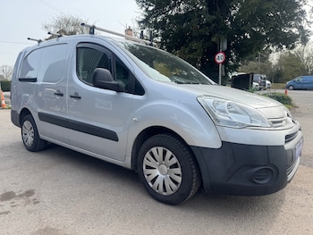 Used Citroen Berlingo 2015 for sale - 77985149: Photo