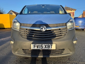 Used Vauxhall Vivaro 2015 for sale - 77107887: Photo