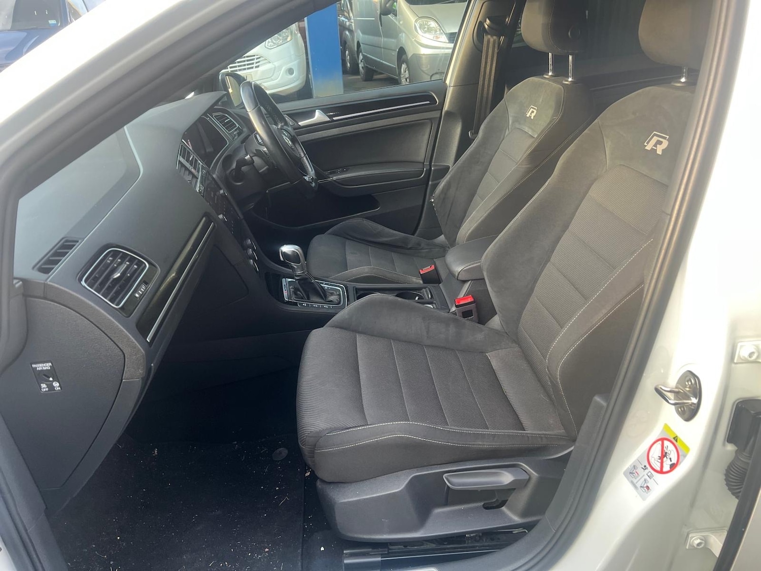 Used Volkswagen Golf 2018 for sale - 76974721: Photo 10