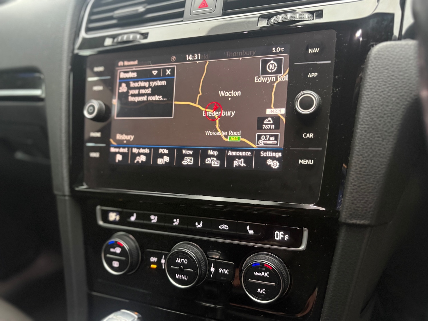 Used Volkswagen Golf 2018 for sale - 76974721: Photo 22