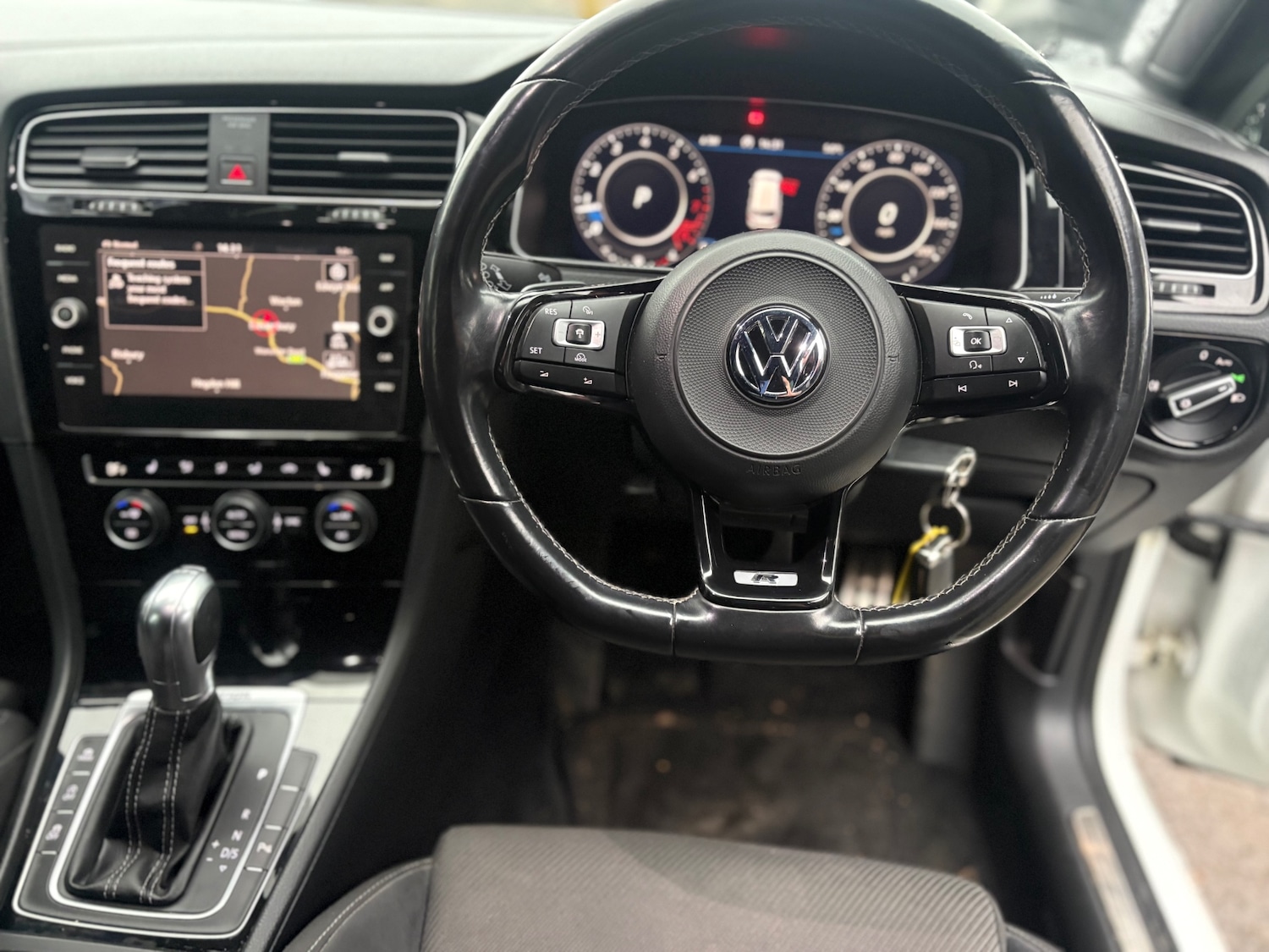 Used Volkswagen Golf 2018 for sale - 76974721: Photo 24