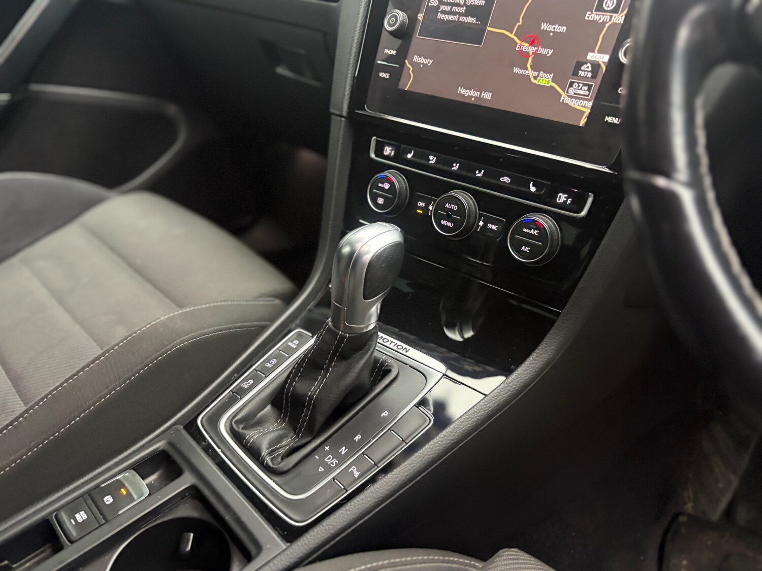 Used Volkswagen Golf 2018 for sale - 76974721: Photo 26