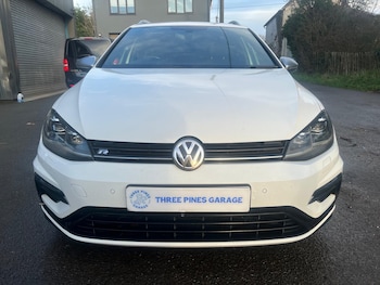 Used Volkswagen Golf 2018 for sale - 76974721: Photo