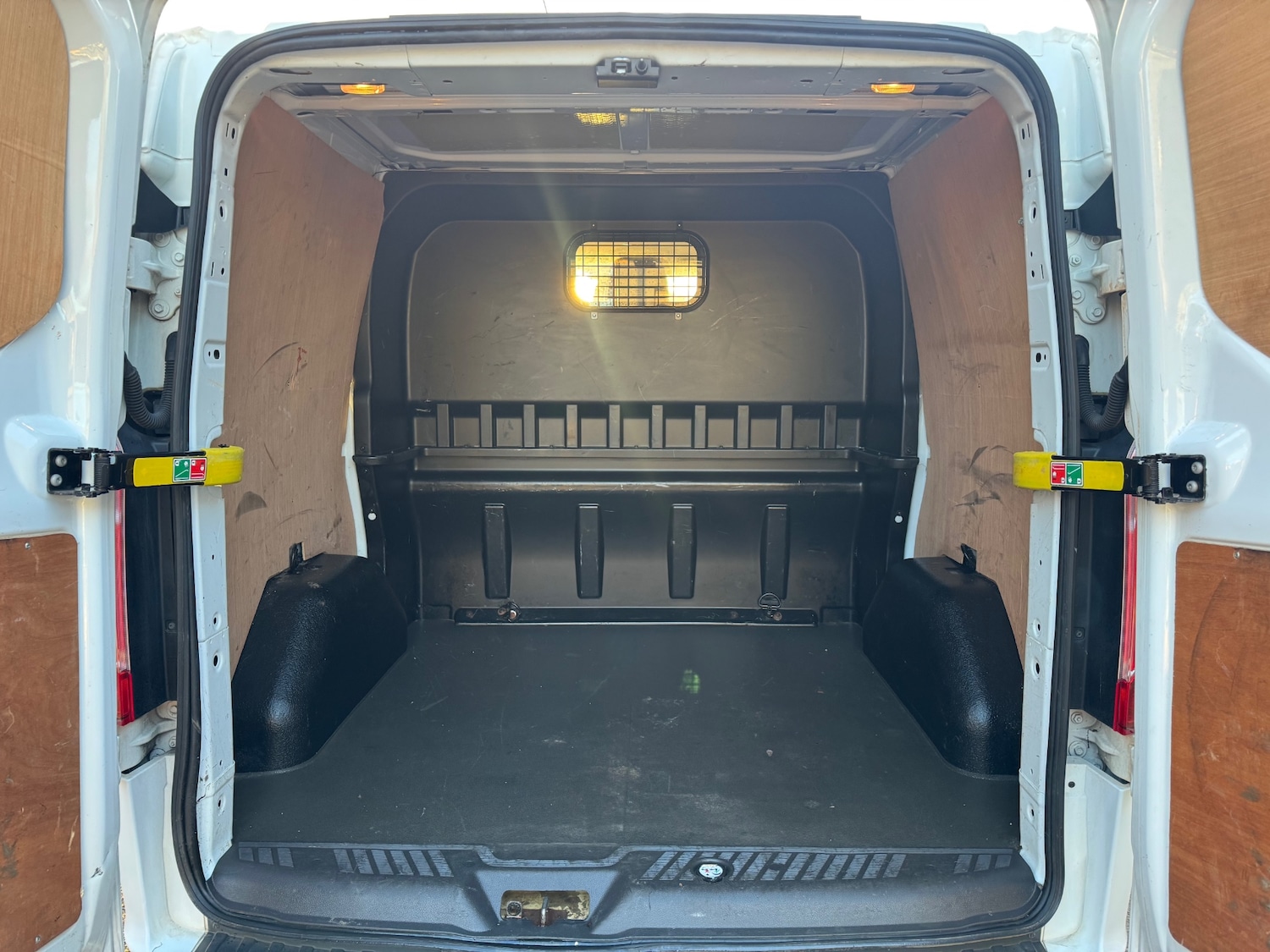 Used Ford Transit Custom 2014 for sale - 76669486: Photo 17