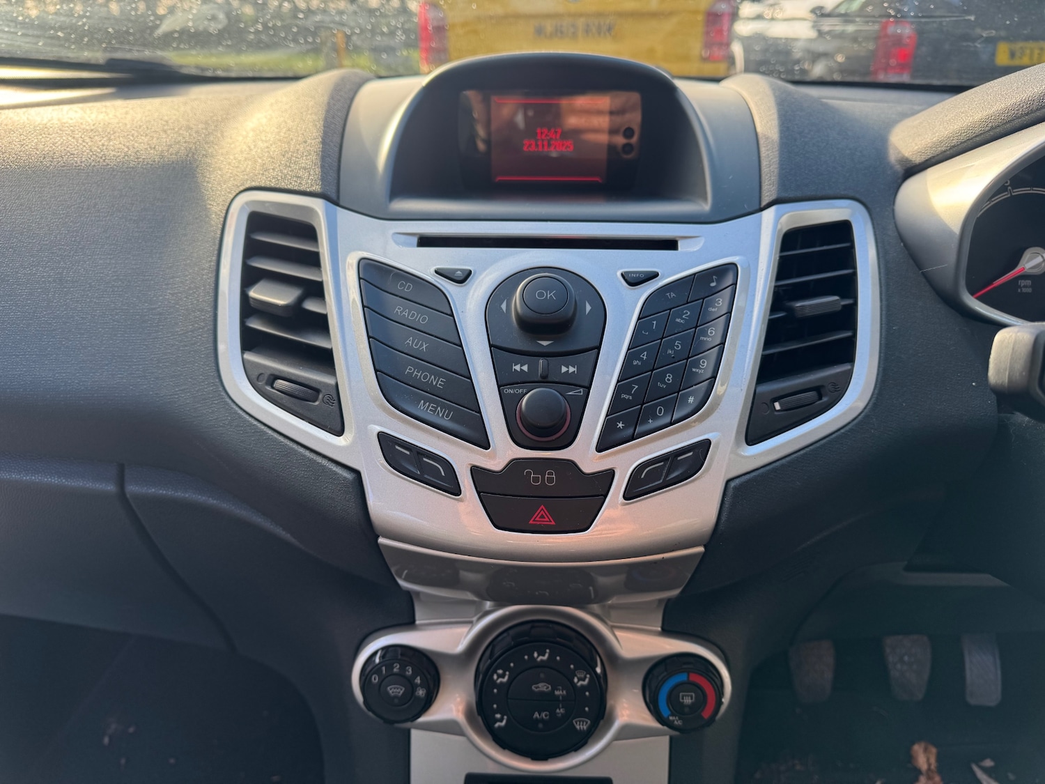 Used Ford Fiesta 2012 for sale - 76669192: Photo 13