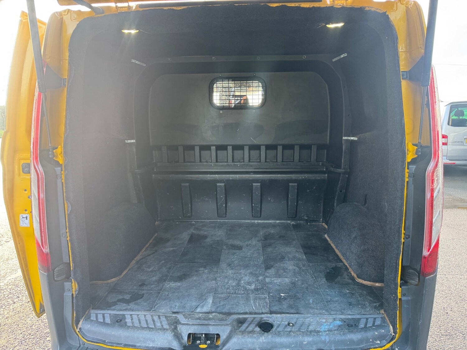 Used Ford Transit Custom 2015 for sale - 77791952: Photo 14