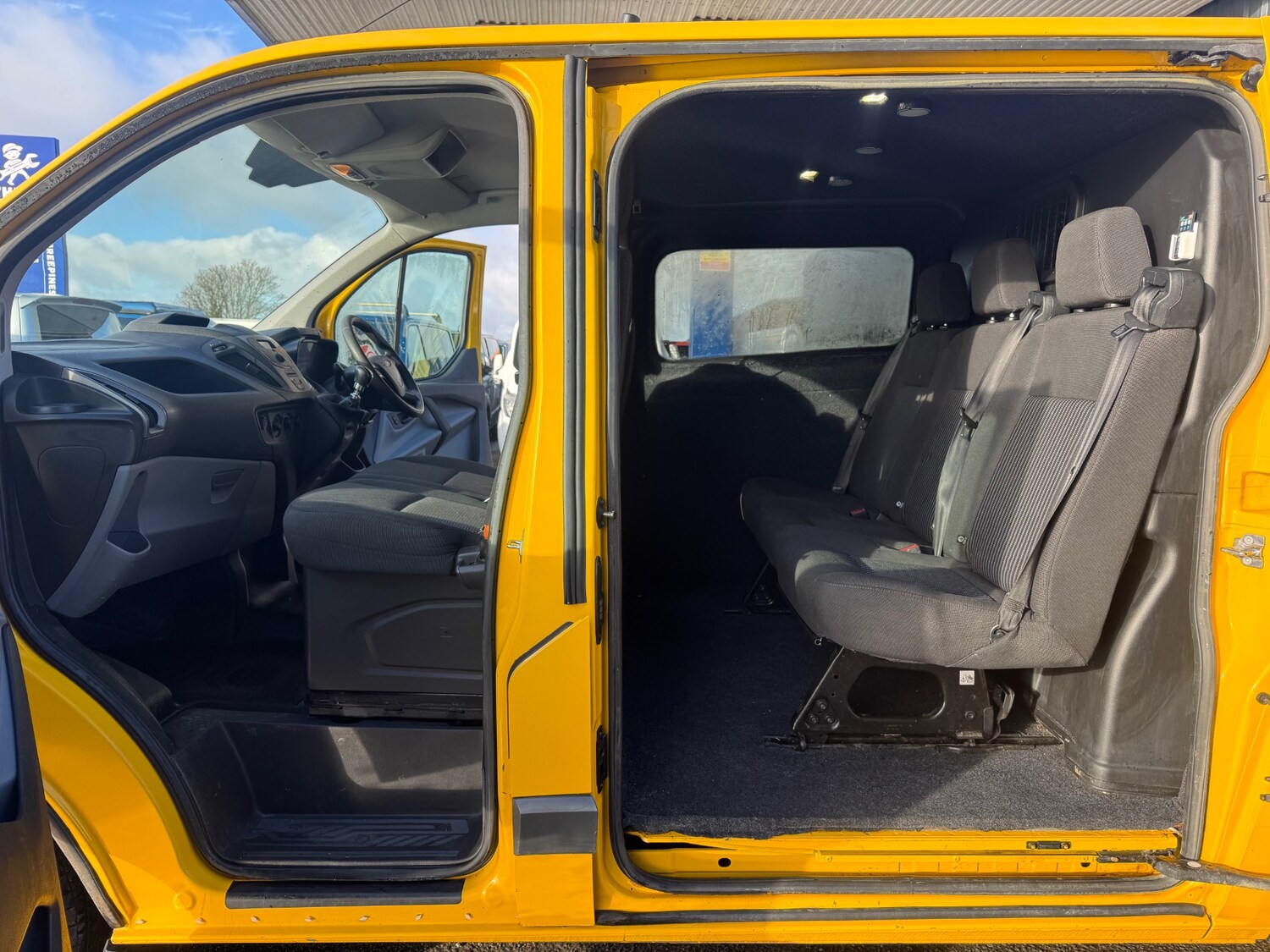 Used Ford Transit Custom 2015 for sale - 77791952: Photo 9