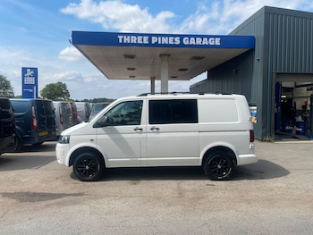 Used Volkswagen Transporter 2015 for sale - 79211090: Photo
