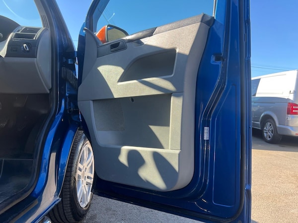 Used Volkswagen Transporter 2015 for sale - 76025950: Photo 16