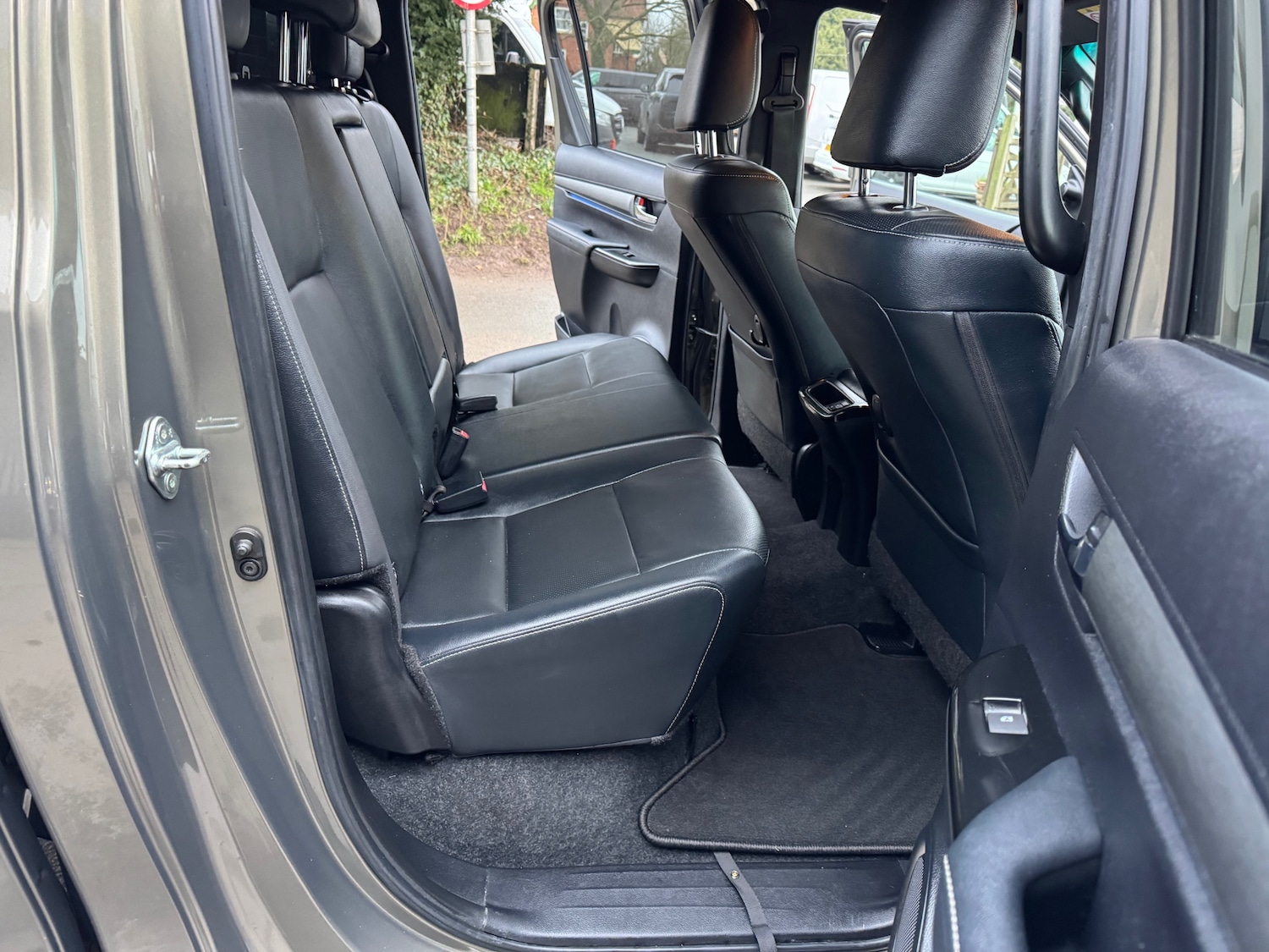 Used Toyota Hilux 2022 for sale - 77285793: Photo 11