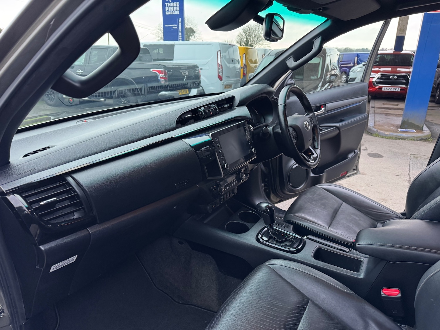 Used Toyota Hilux 2022 for sale - 77285793: Photo 18