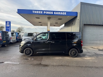 2018 (16) - 2.0 BlueHDi 120 Professional Van