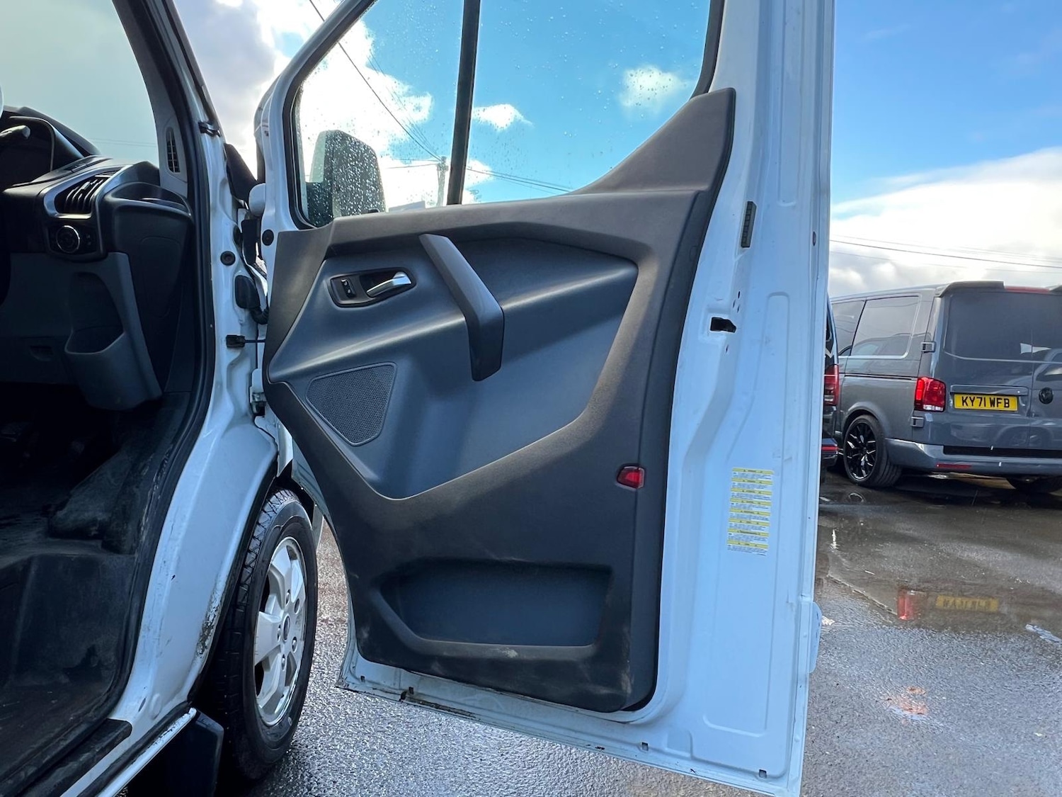 Used Ford Transit Custom 2015 for sale - 77562637: Photo 13