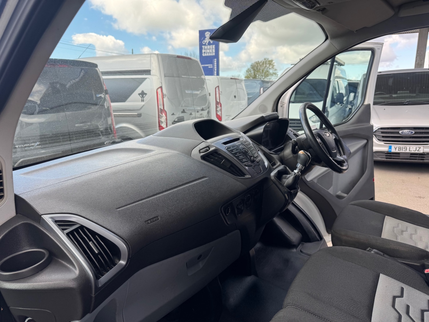 Used Ford Transit Custom 2015 for sale - 77562637: Photo 17