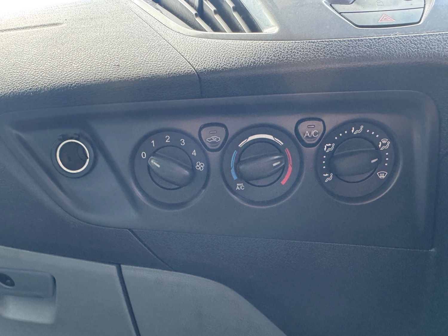 Used Ford Transit Custom 2015 for sale - 77562637: Photo 20