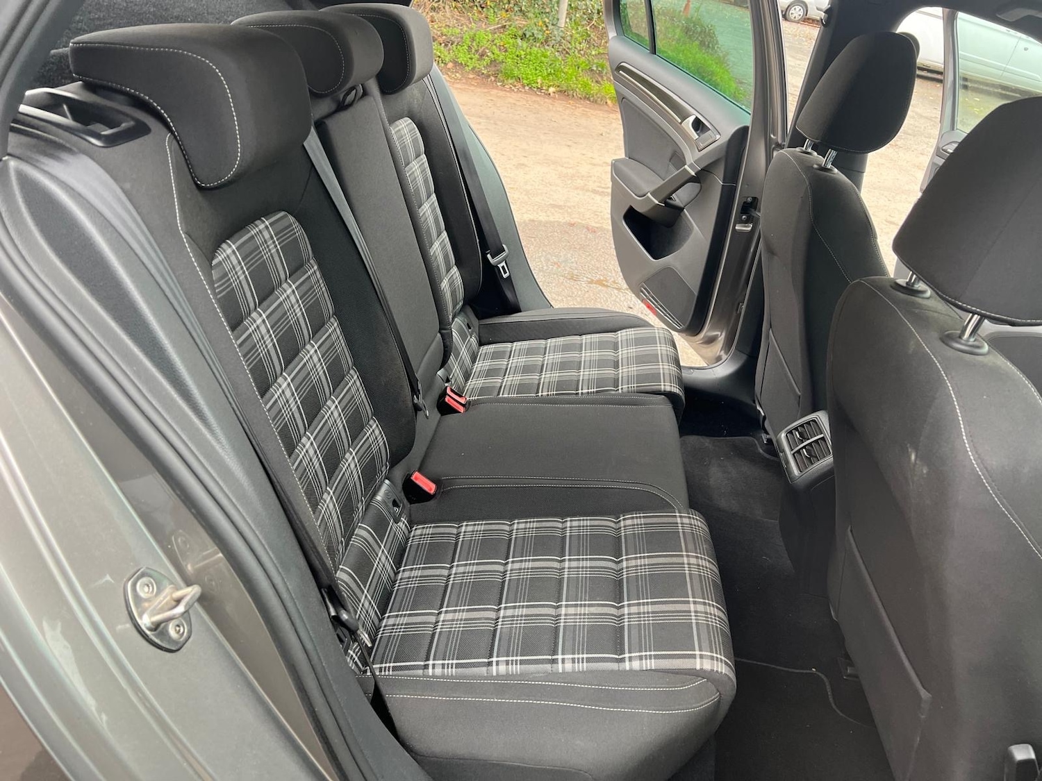 Used Volkswagen Golf 2015 for sale - 76526490: Photo 11