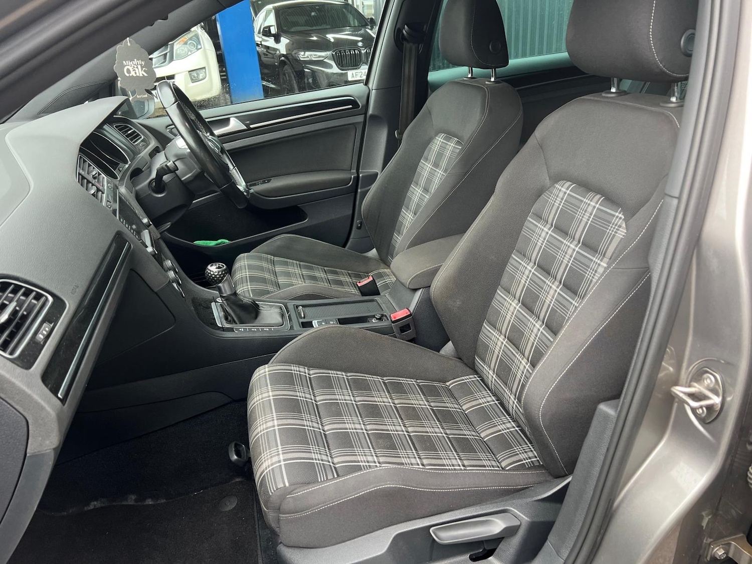 Used Volkswagen Golf 2015 for sale - 76526490: Photo 9