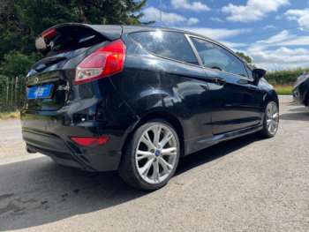 Used Ford Fiesta 2015 for sale - 75026855: Photo