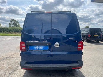Used Volkswagen Transporter 2017 for sale - 75343481: Photo