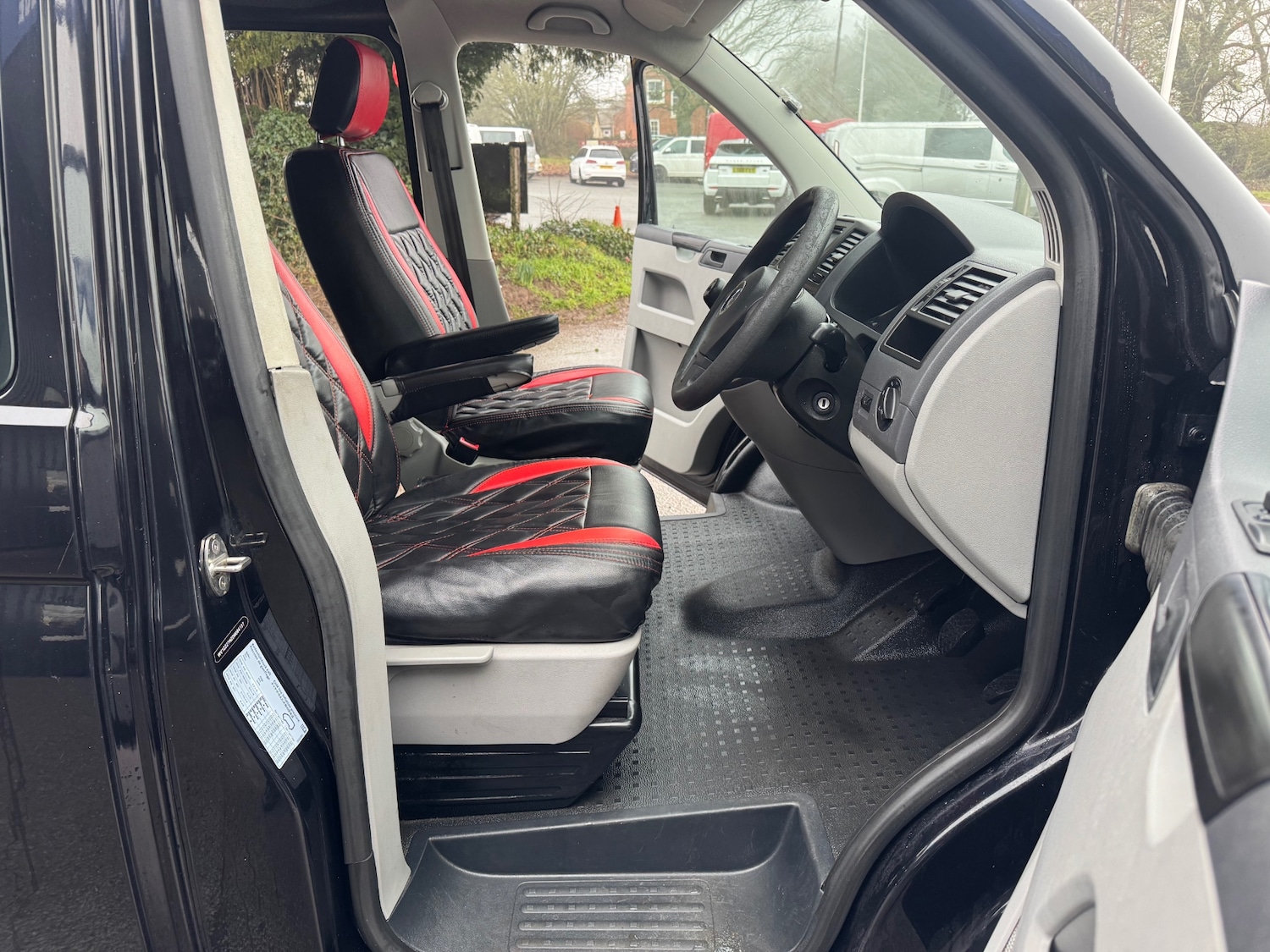 Used Volkswagen Transporter 2013 for sale - 77356843: Photo 9