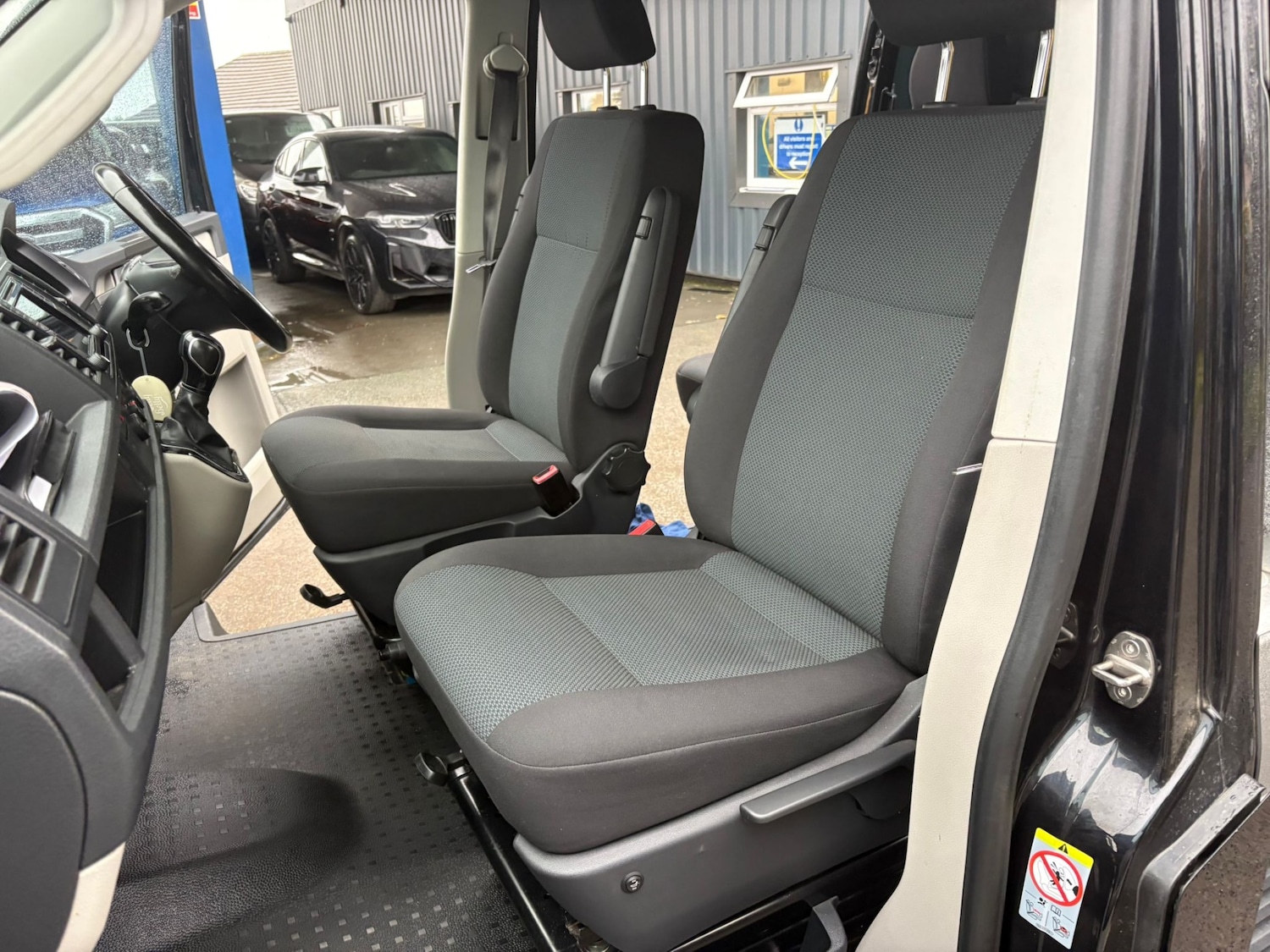 Used Volkswagen Transporter 2017 for sale - 77370438: Photo 13