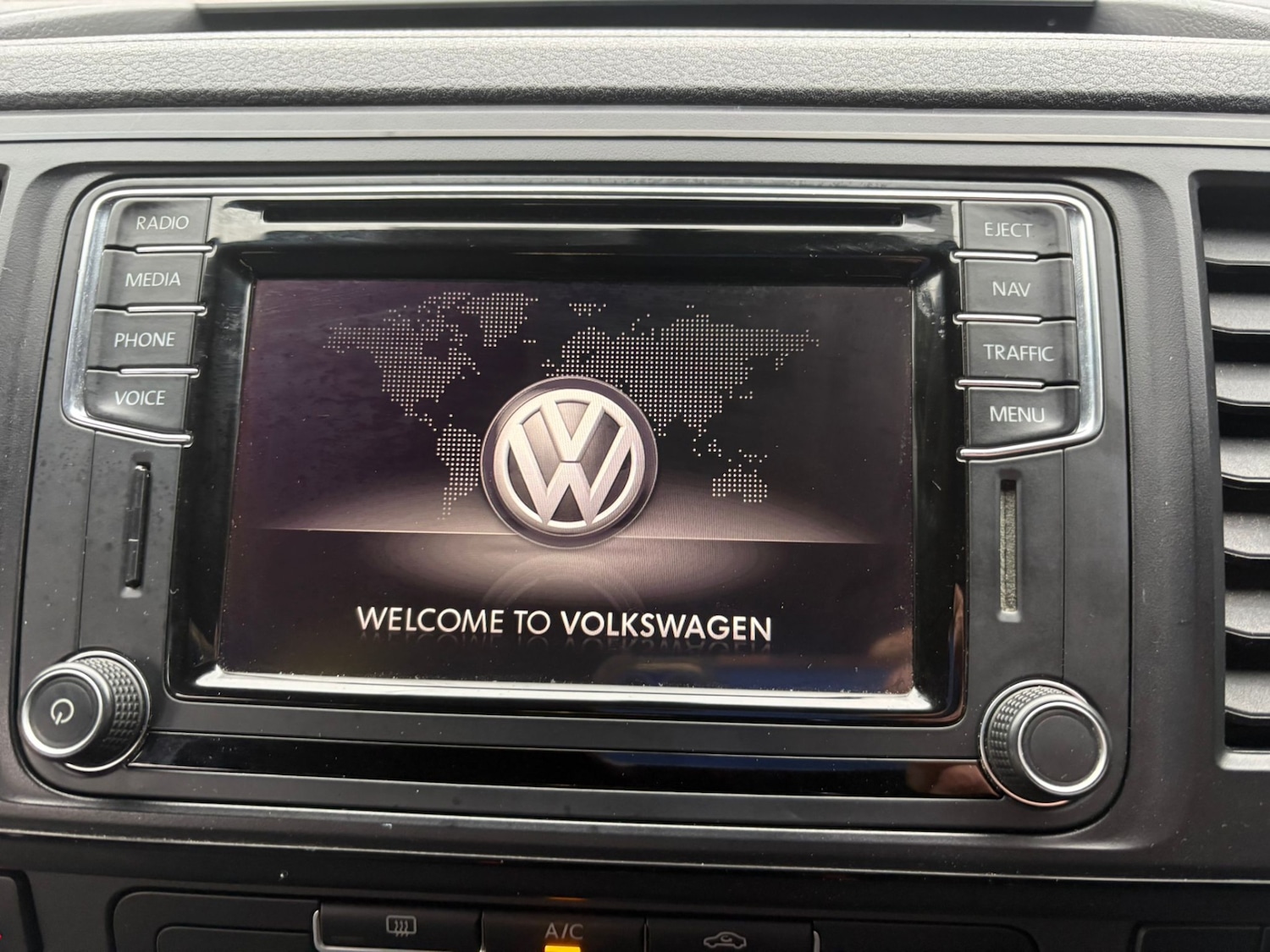 Used Volkswagen Transporter 2017 for sale - 77370438: Photo 17