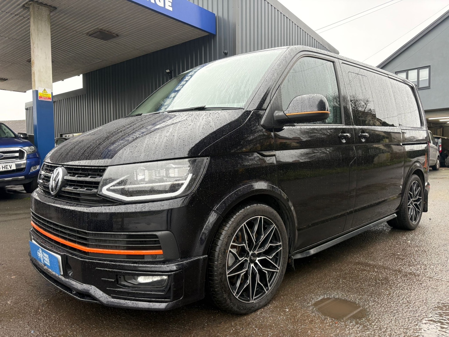 Used Volkswagen Transporter 2017 for sale - 77370438: Photo 2