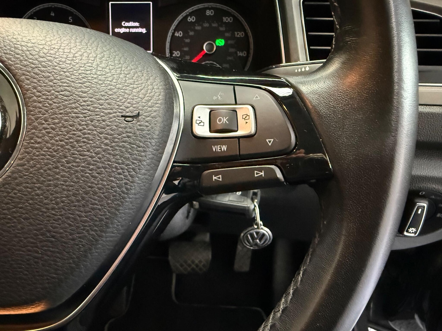 Used Volkswagen T-Roc 2020 for sale - 77098096: Photo 16