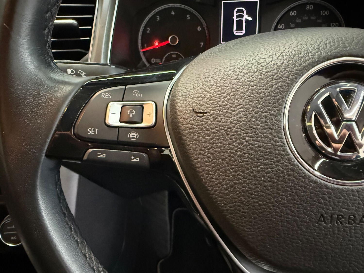 Used Volkswagen T-Roc 2020 for sale - 77098096: Photo 17