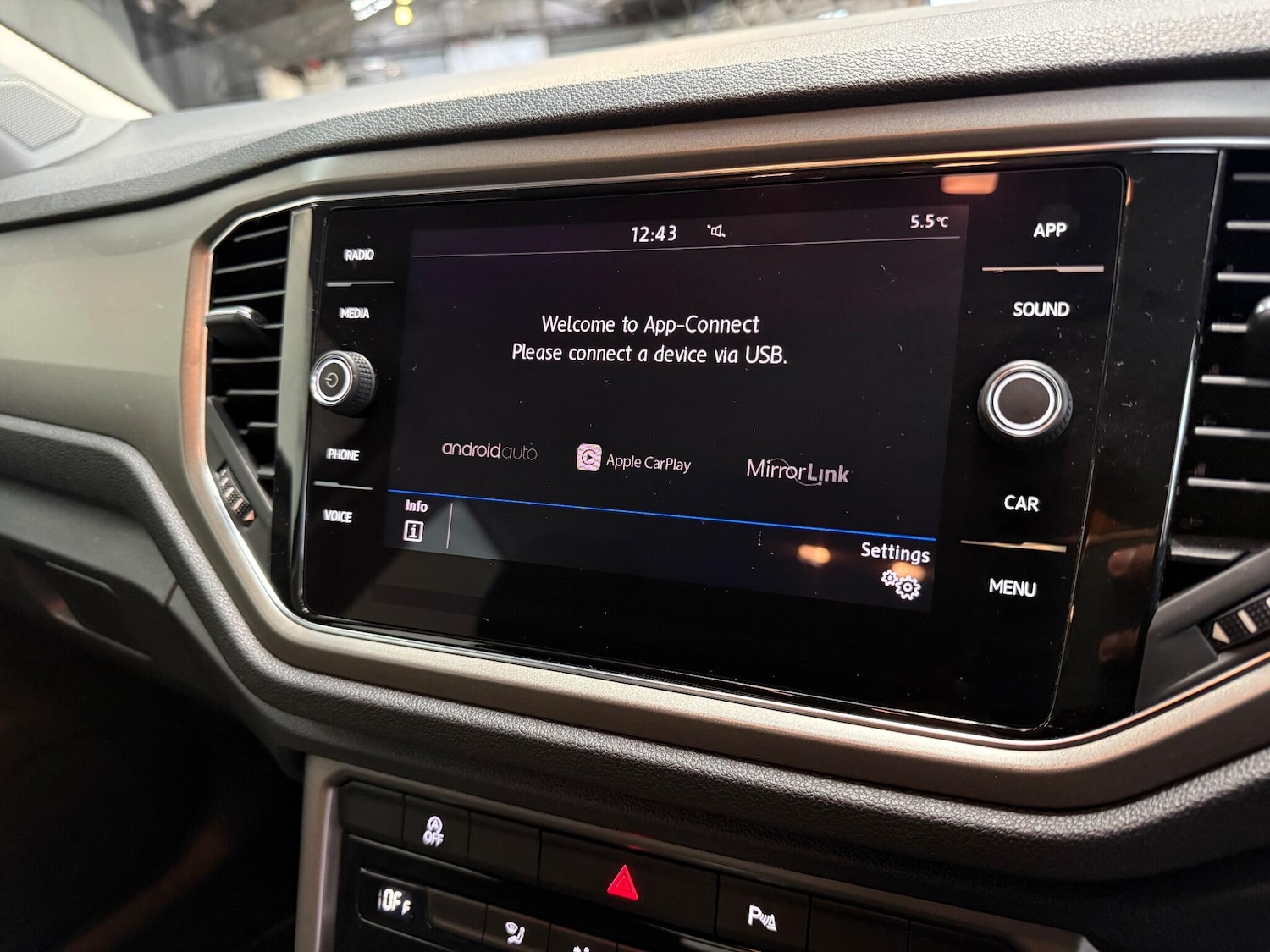 Used Volkswagen T-Roc 2020 for sale - 77098096: Photo 20