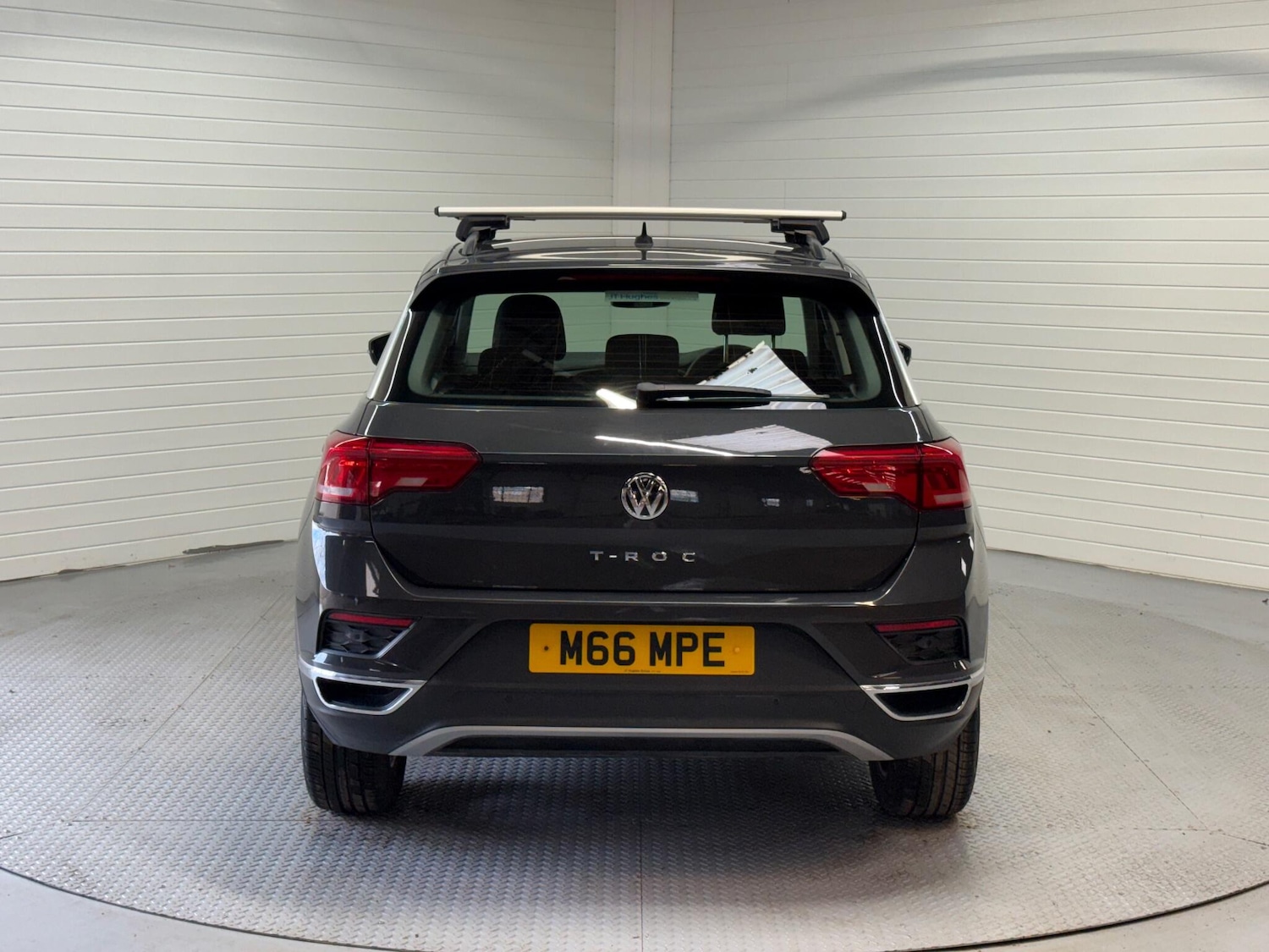 Used Volkswagen T-Roc 2020 for sale - 77098096: Photo 8