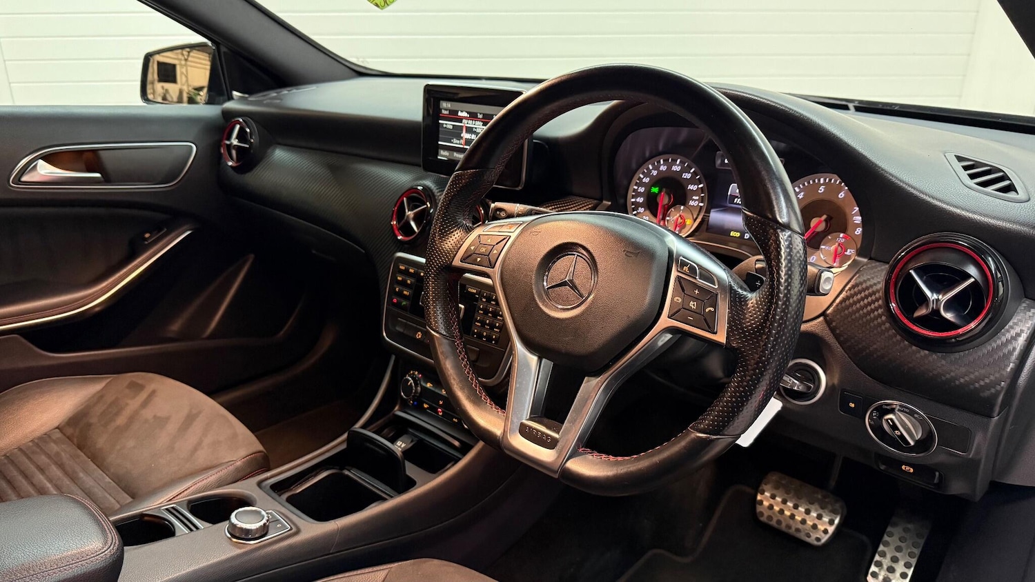 Used Mercedes-Benz A-Class 2013 for sale - 76918566: Photo 18