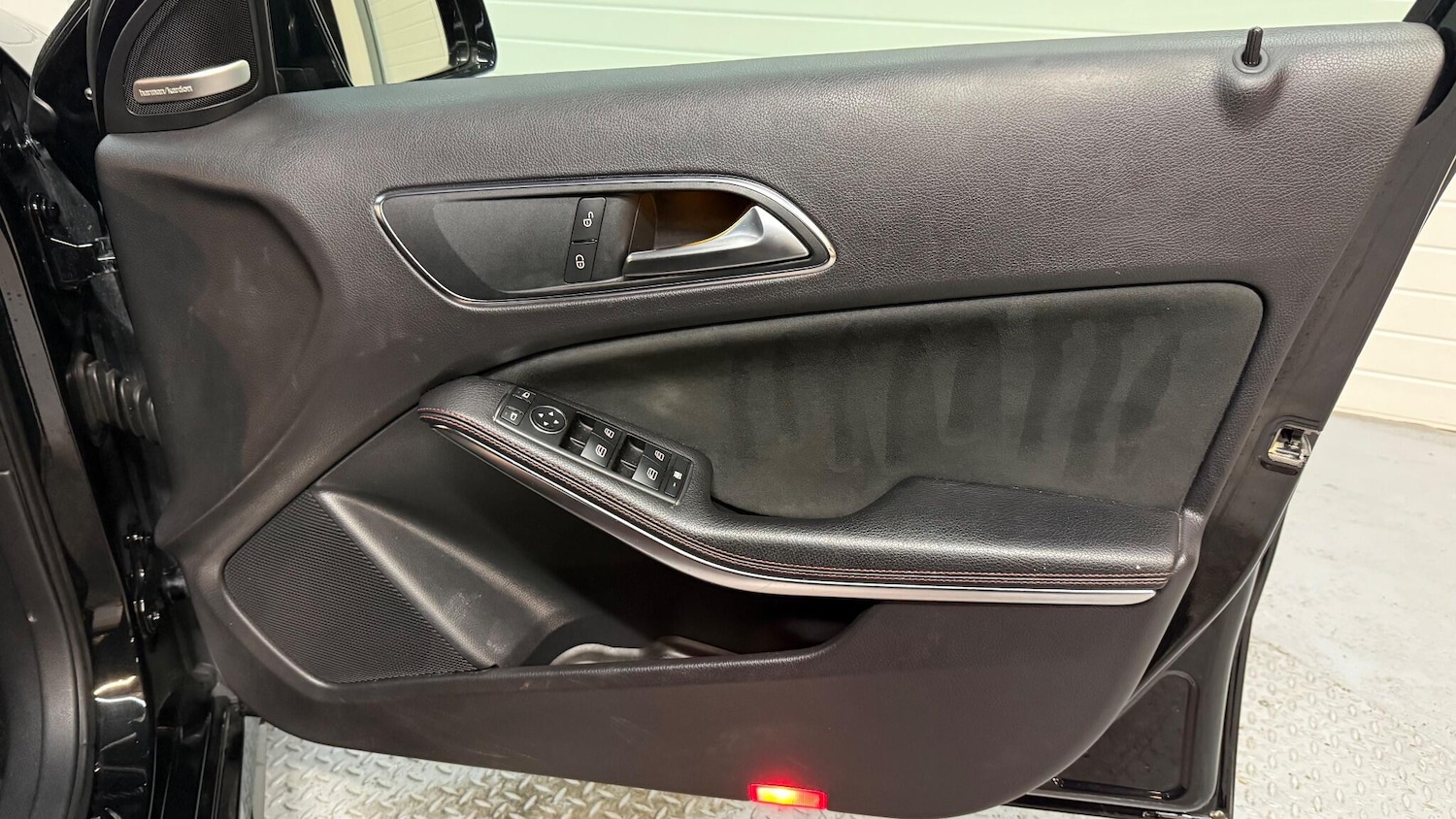 Used Mercedes-Benz A-Class 2013 for sale - 76918566: Photo 19