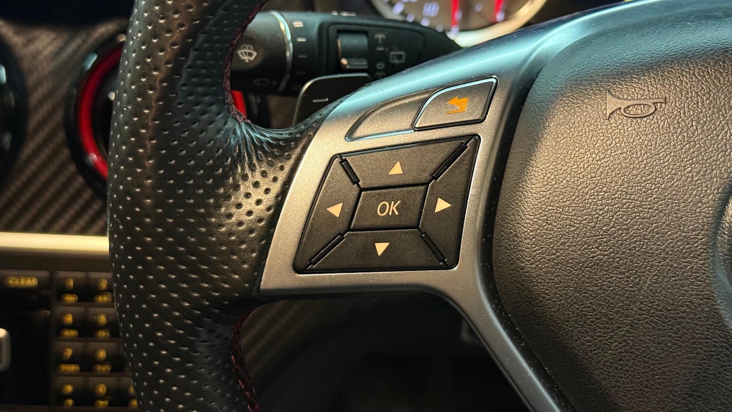 Used Mercedes-Benz A-Class 2013 for sale - 76918566: Photo 25