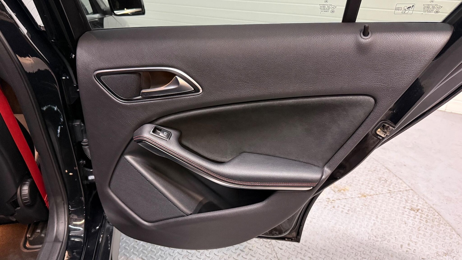 Used Mercedes-Benz A-Class 2013 for sale - 76918566: Photo 33