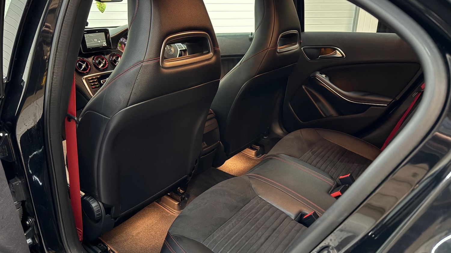 Used Mercedes-Benz A-Class 2013 for sale - 76918566: Photo 39