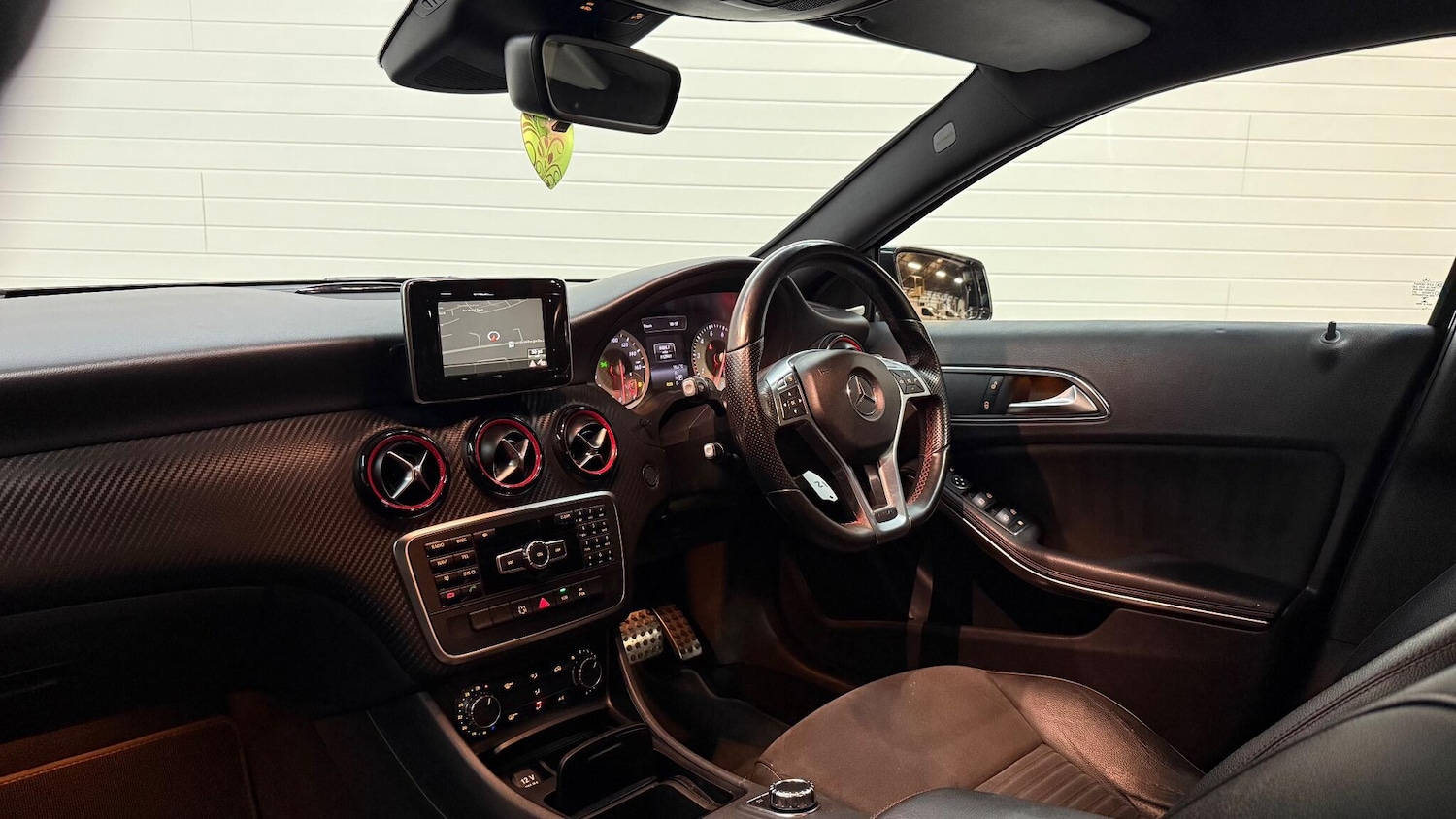 Used Mercedes-Benz A-Class 2013 for sale - 76918566: Photo 41